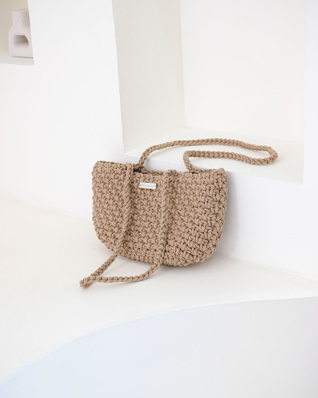 Lydia Crochet Shoulder-Bag in Cappucinno